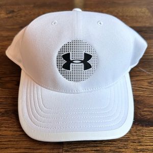 NWT Under Armour Mens White Golf Hat Classic Fit (Size M/L Fitted)